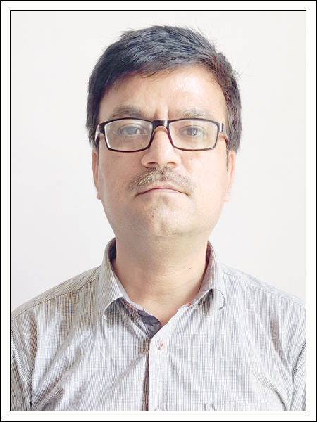 Dr. Dharmendra Hariyani, Associate Professor